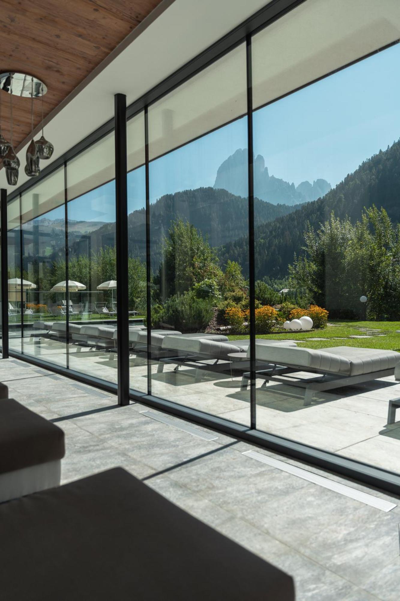 Diamant Spa Resort Santa Cristina Val Gardena Bagian luar foto