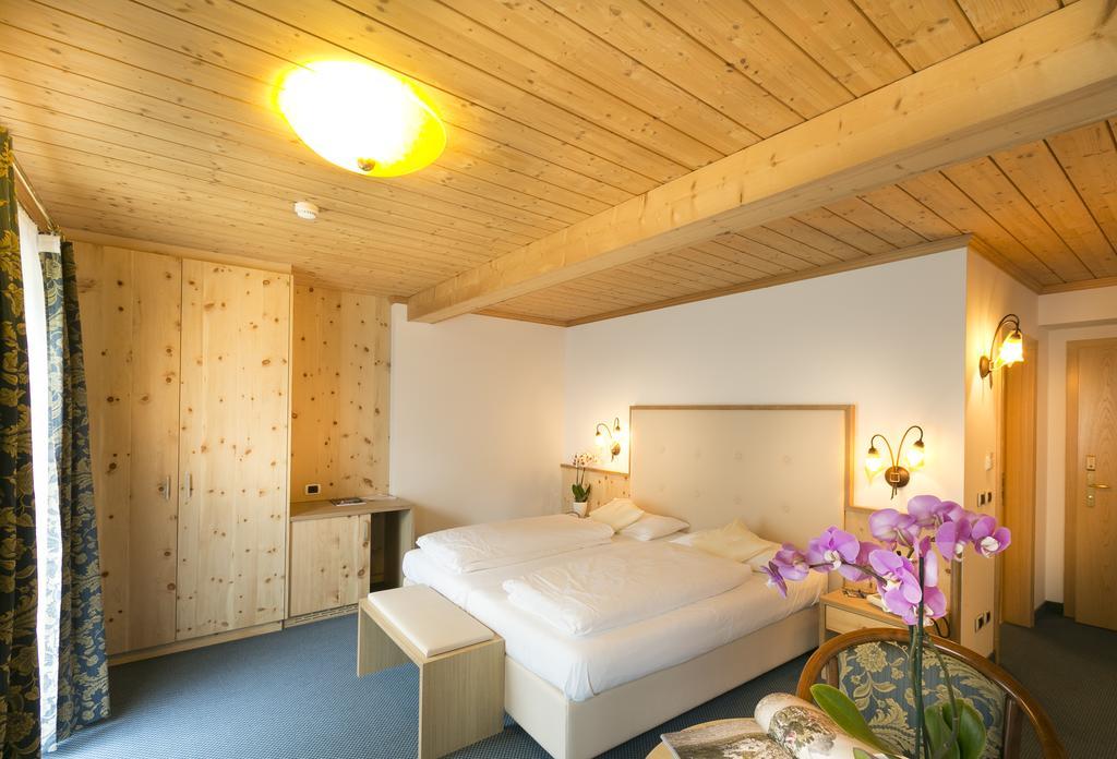 Diamant Spa Resort Santa Cristina Val Gardena Bagian luar foto