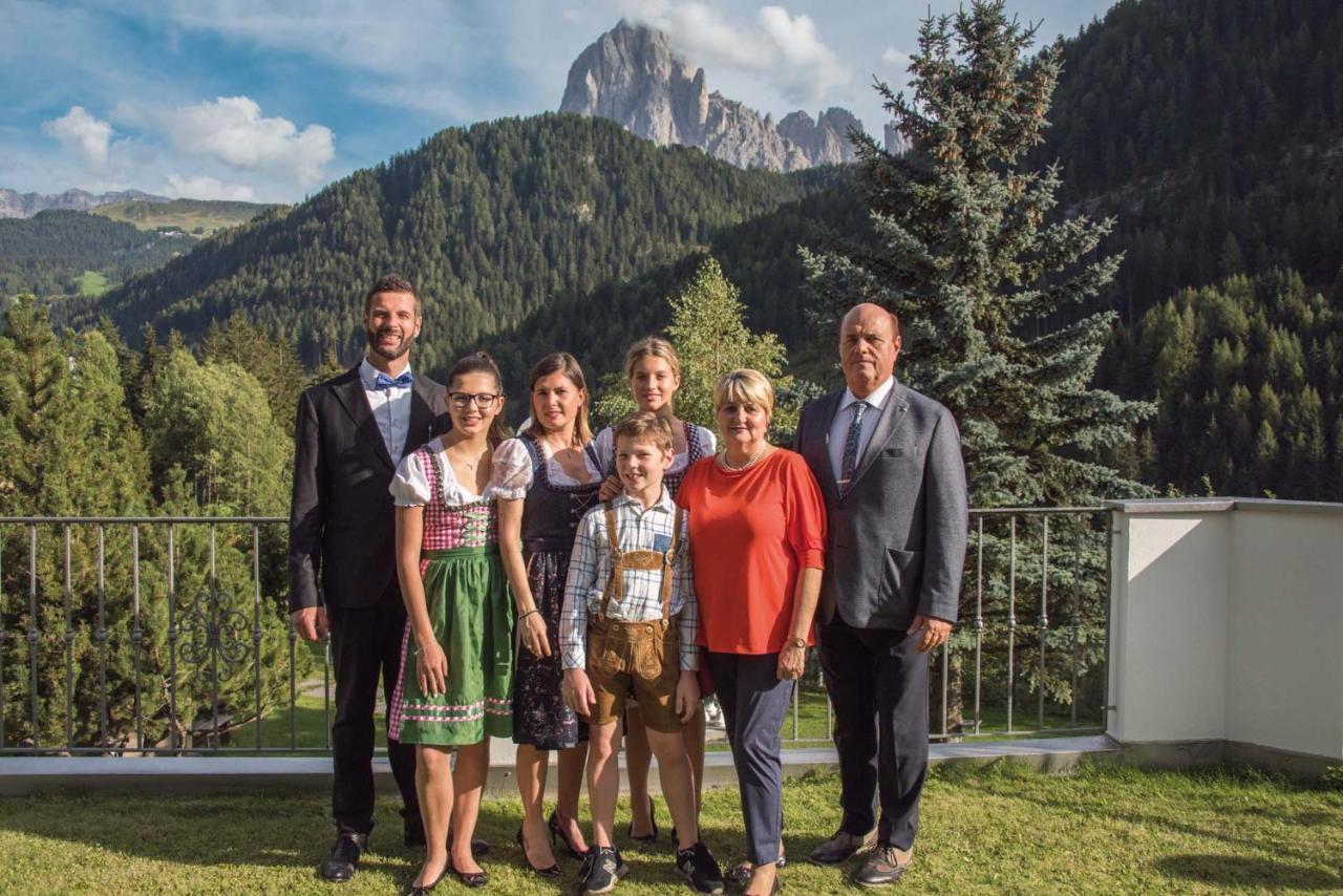 Diamant Spa Resort Santa Cristina Val Gardena Bagian luar foto