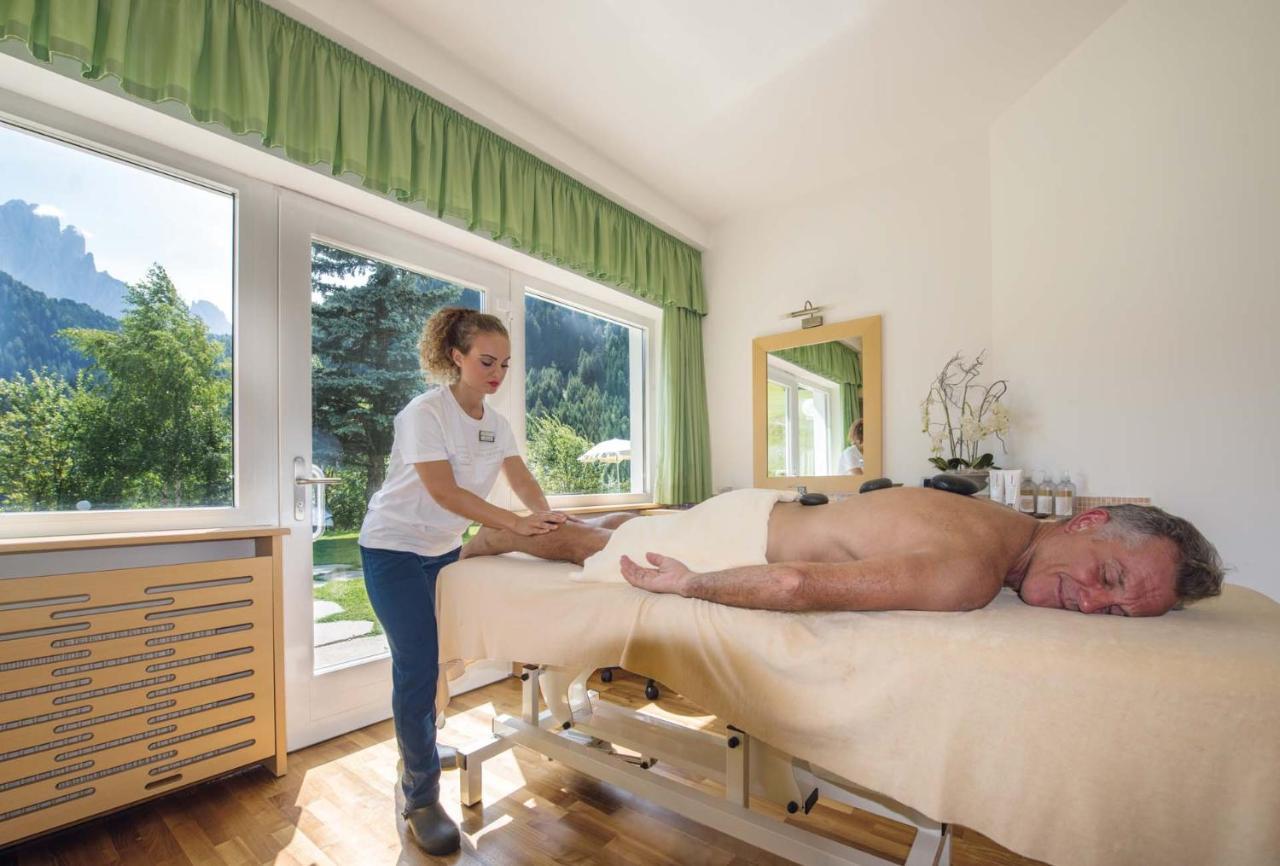 Diamant Spa Resort Santa Cristina Val Gardena Bagian luar foto